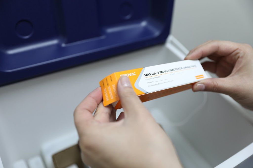 Pharmaniaga embarks on plan to supply Sinovac to state govt, private sector