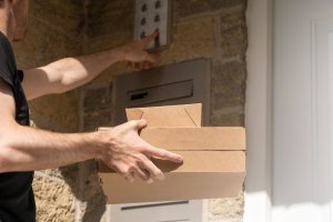 E-Comms Hiding Health Info: Are Quick Delivery Apps Making It