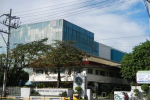 Filipino Doctors Study U.S. Colleagues’ Strategy Against Hospital Consolidation