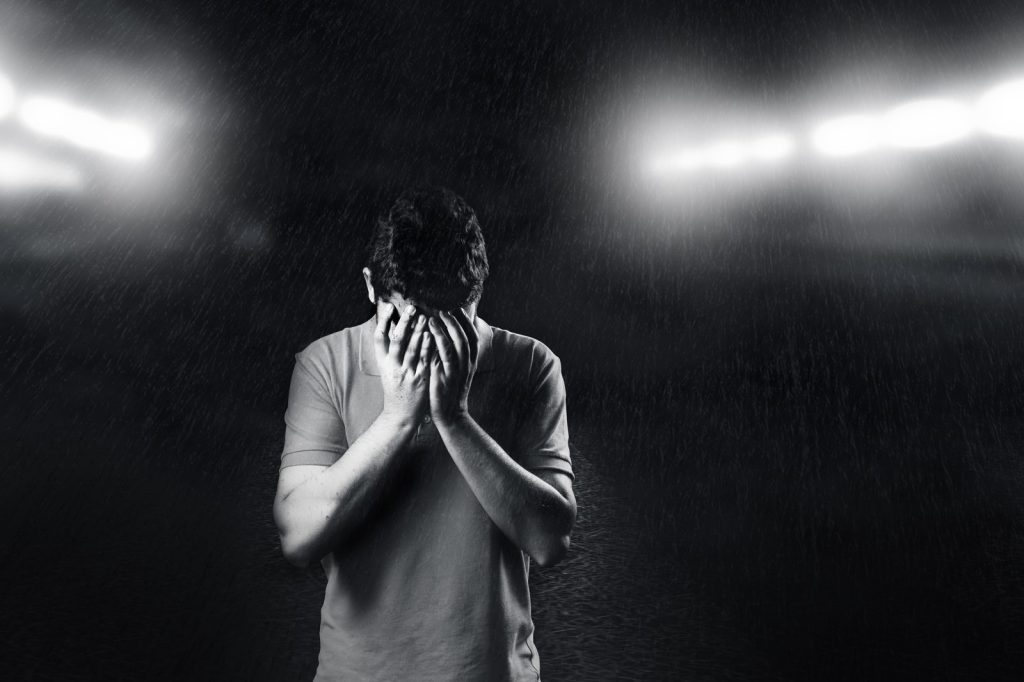 Man With Major Depressive Disorder Describes Condition as Invisible Weight