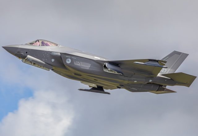 War Releases Infrared Footage of Unidentified Object from 2020 Flight War Releases Infrared Footage of Unidentified Object from 2020 Flight