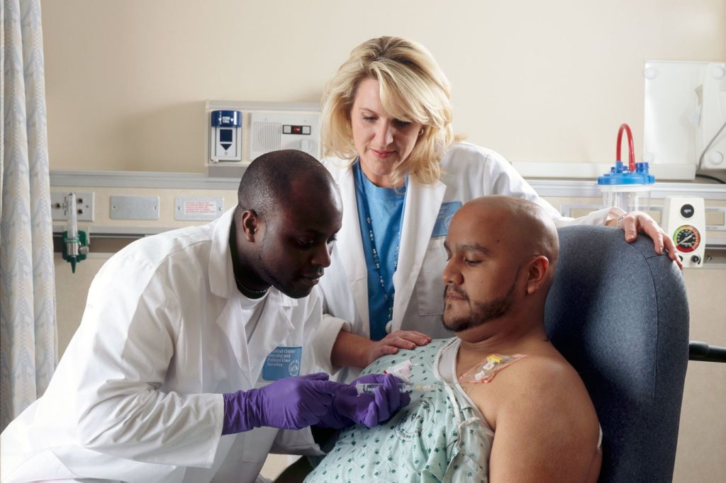 Delays in chemo before surgery risky for bowel cancer patients