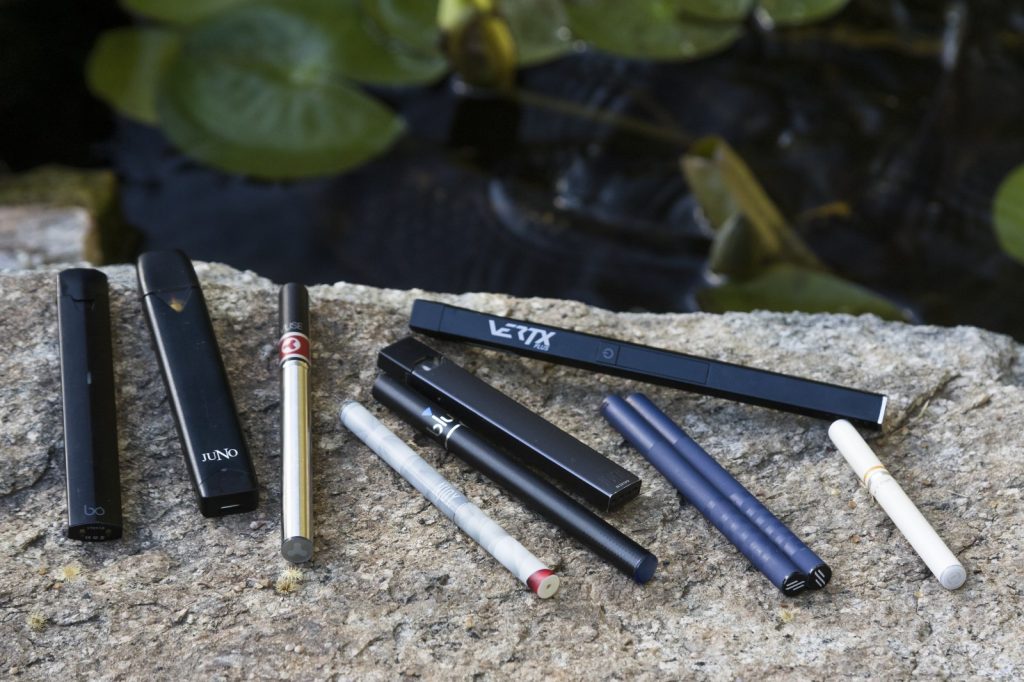 Study: Ex-Smokers Who Vape Daily Face 56% Higher Lung Cancer Risk