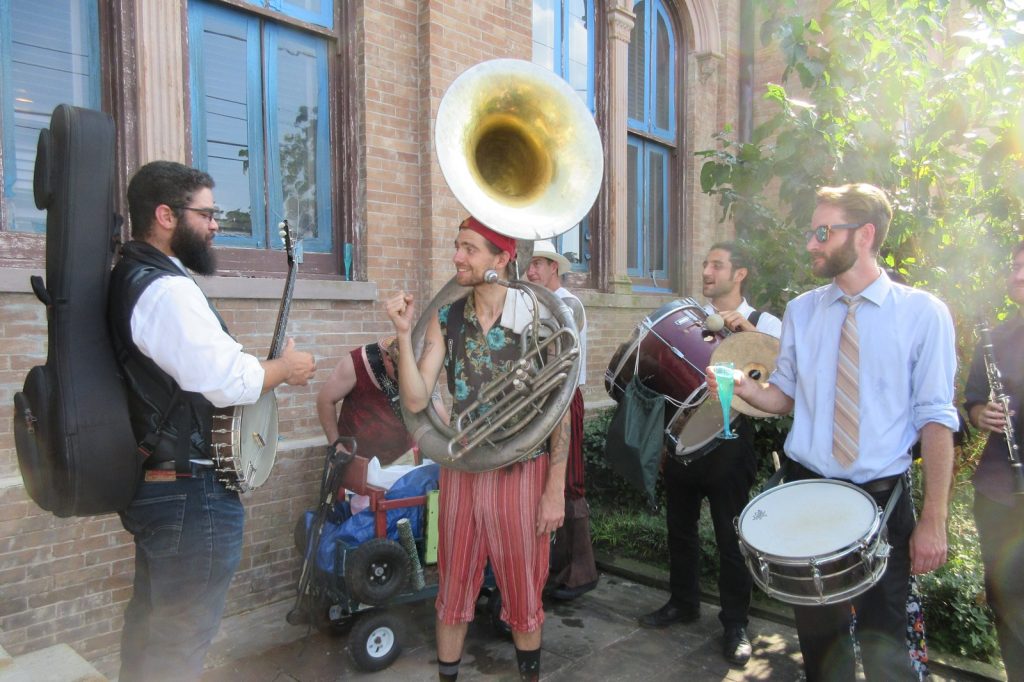 Economic pressures drive shift to courthouse weddings