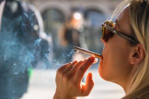 Smoking and alcohol linked to higher cardiovascular disease risk, NHS warns