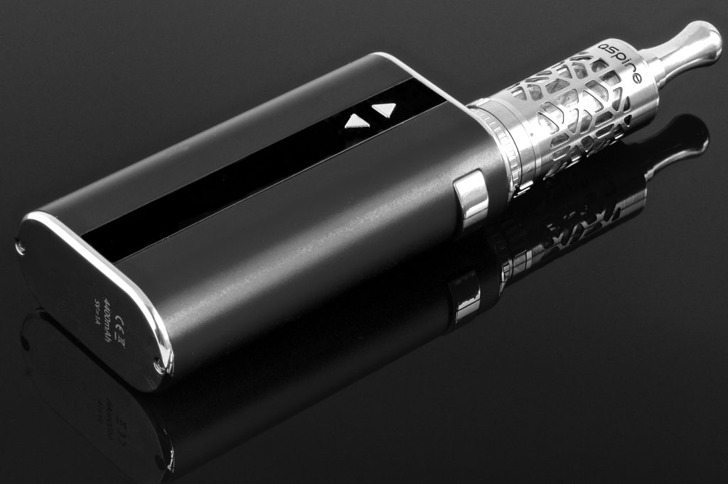 Large Study Finds Switching to Vaping Does Not Lower Lung Cancer Risk