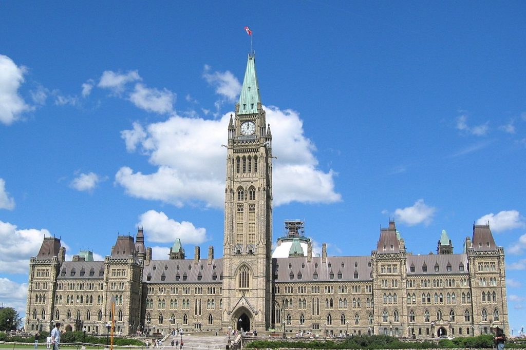 Canadas Public Health Agency assesses US outbreak risk from SARS lessons
