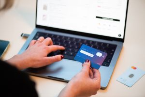 Online Banks Offer Highest Money Market Account Yields at 5.00% Today