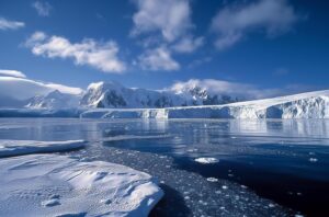 Antarctic Expeditions Unlock Novel Medicines: Past and Future