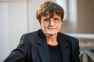 Katalin Karikó wins 2023 Nobel for mRNA COVID vaccine work