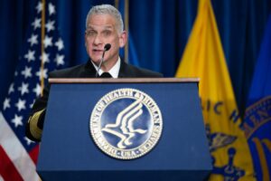 U.S. Surgeon General warns on century of health labels