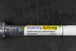 GLP-1 Drugs Linked to Reduced Alcohol Use in Nearly Half of Users, Study Finds