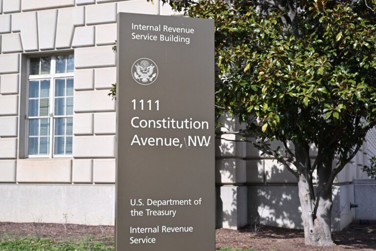 Rule of 55: Why Rolling a 401(k) to an IRA Triggers Penalties Before 59½