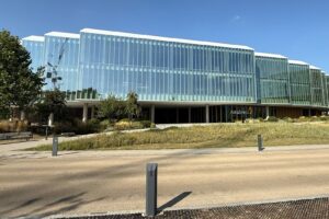 Amgen and AstraZeneca Combination Therapy Shows Unprecedented Survival Gains in Lung Cancer